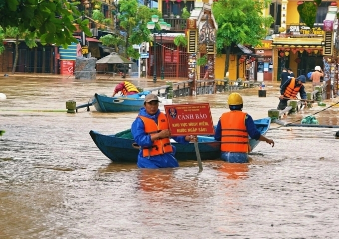 Công điện của Bộ Công Thương về ứng phó mưa lũ lớn ở Trung Bộ