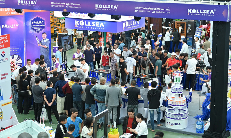 Toàn cảnh Hội chợ Mùa Thu ngày 29/10 trên các cơ quan truyền thông