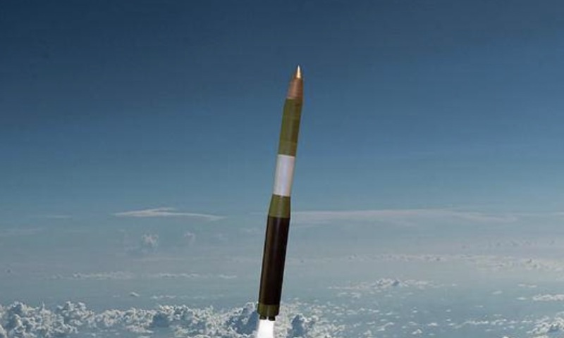 Minuteman III: ‘Mũi tên lạnh’ xuyên lục địa, tầm bắn hàng vạn km
