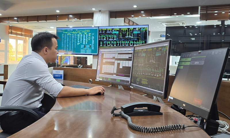 Hệ thống điện quốc gia vận hành an toàn trong bão số 13
