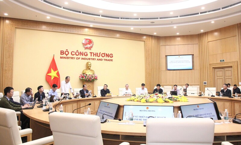 Chốt phương án vận hành hệ thống điện để bảo đảm điện năm 2026