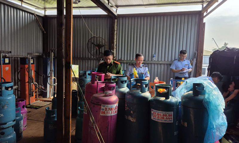 Hà Nội đẩy mạnh kiểm tra, xử lý vi phạm thị trường cuối năm