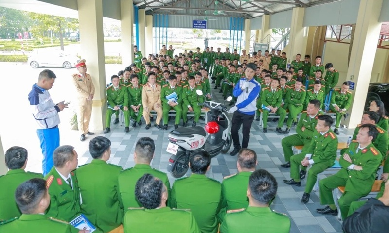 Trang bị kỹ năng lái xe gắn máy an toàn: Giảm nguy cơ tai nạn giao thông cho học sinh