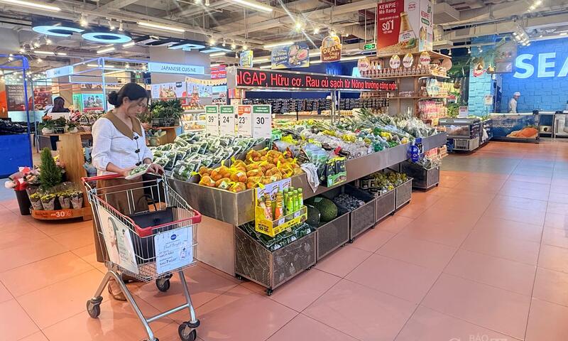 11 tháng, bán lẻ hàng hoá và doanh thu dịch vụ tiêu dùng tăng 9,1%