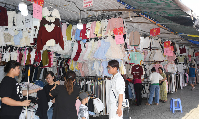 TP. Hồ Chí Minh: Chợ đầu tiên hưởng ứng khuyến mại “Shopping Season”