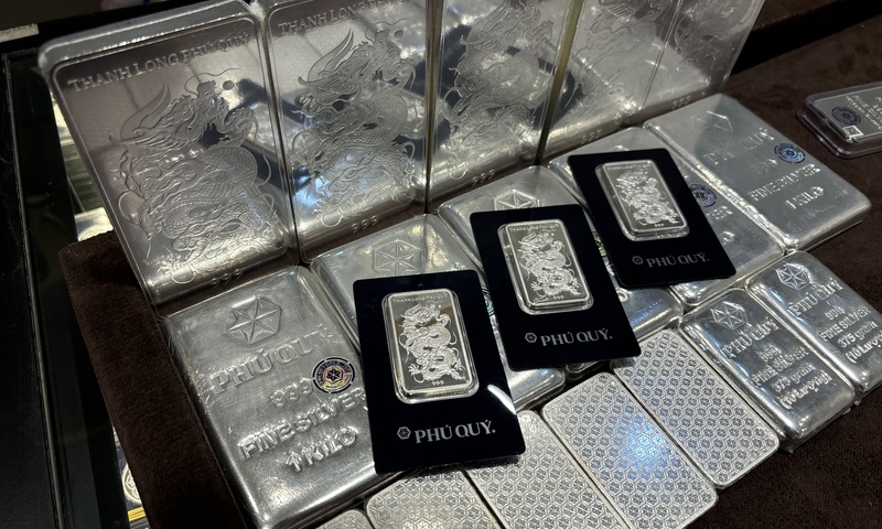 Giá bạc hôm nay 10/12/2025: Đảo chiều tăng