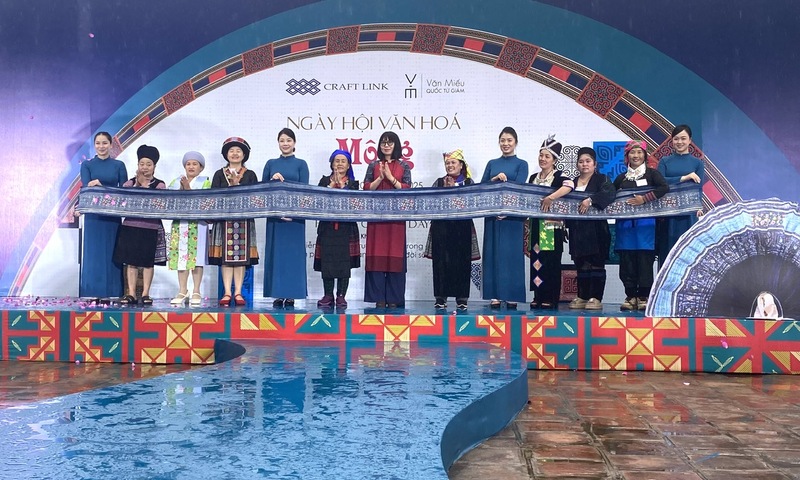 Khai mạc Ngày hội Văn hóa Mông 2025