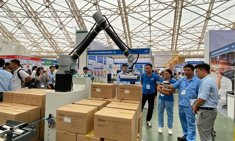 Cơ hội đã mở, công nghiệp hỗ trợ vẫn vướng “ba điểm nghẽn”