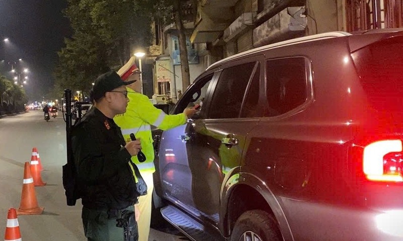 Xử lý 2.424 lái xe vi phạm nồng độ cồn trong ngày cuối tuần