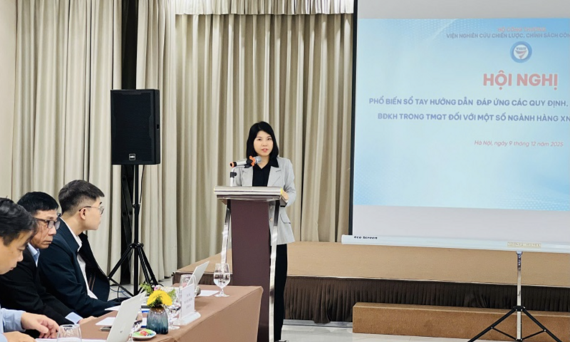 Phổ biến Sổ tay giúp doanh nghiệp thích ứng quy định về biến đổi khí hậu 