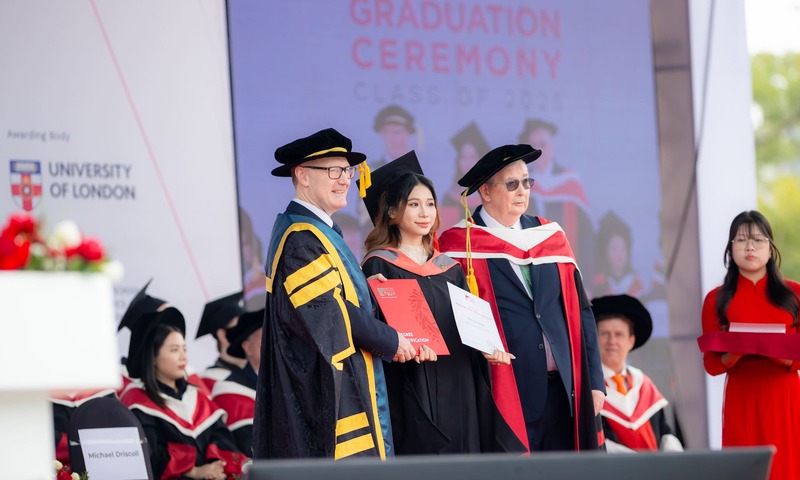 BUV vinh danh thế hệ hơn 600 tân khoa đạt ba cấp độ chuẩn chất lượng 