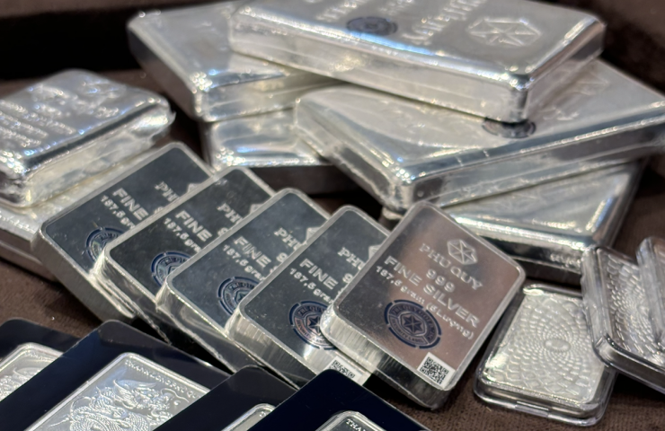 Giá bạc hôm nay 11/1/2026: Tăng vọt