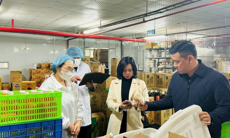 Siết giám sát an toàn thực phẩm nông sản dịp tết Nguyên đán 2026