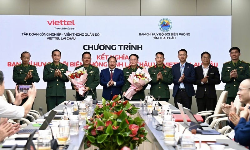 Lai Châu đưa hạ tầng viễn thông, chuyển đổi số đến đồng bào vùng biên