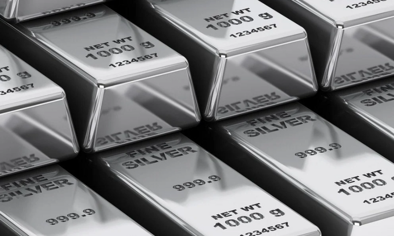 Giá bạc lập đỉnh lịch sử, lần đầu vượt 100 USD/ounce