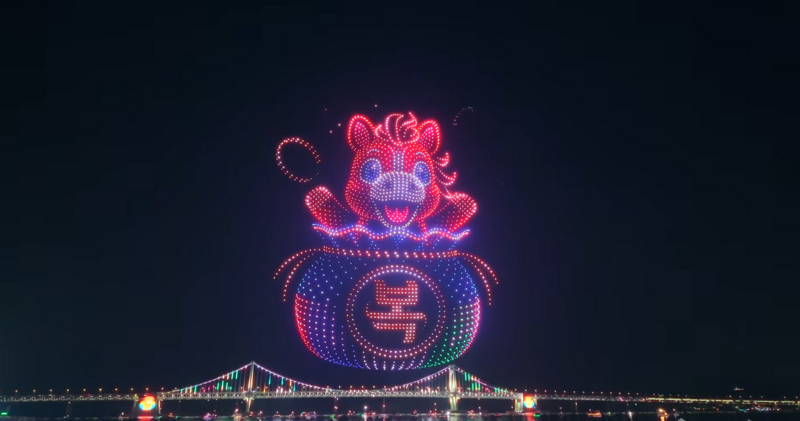 Tết Nguyên đán 2026, sắc xuân lan tỏa khắp châu Á và thế giới