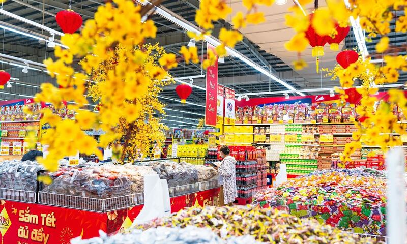 Mùng 5 Tết: Thị trường hàng hóa giữ nhịp ổn định 