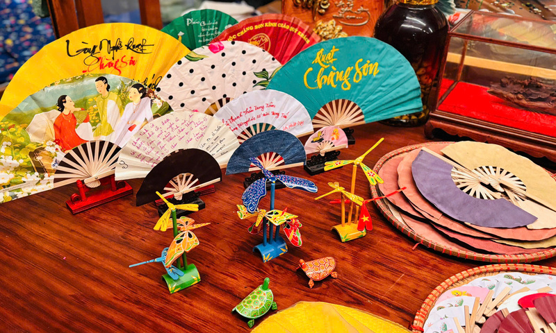 Nét đẹp làng nghề quạt Chàng Sơn
