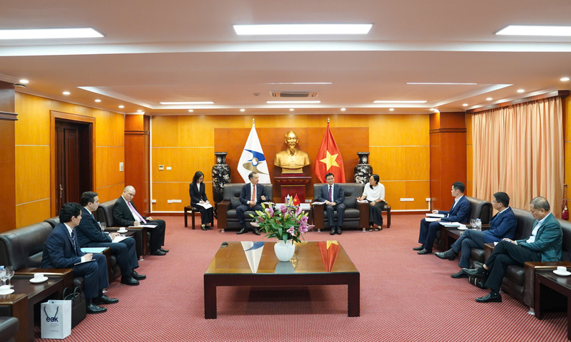 Quyền Bộ trưởng Lê Mạnh Hùng đề nghị EAEU mở cửa thị trường cho thủy sản Việt Nam