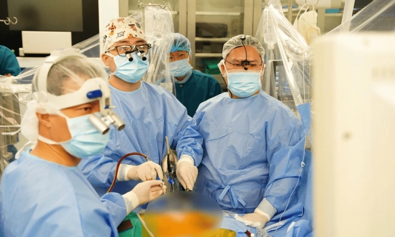 Chân dung bác sĩ đi tìm lời giải cho ca phẫu thuật tim hiếm gặp