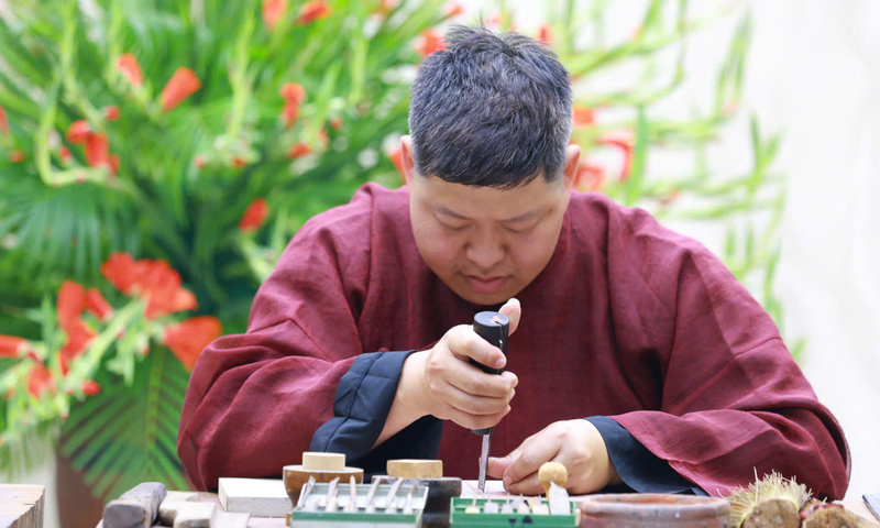 Khắc in mộc bản Thanh Liễu: Giữ nghề xưa giữa thời đại số