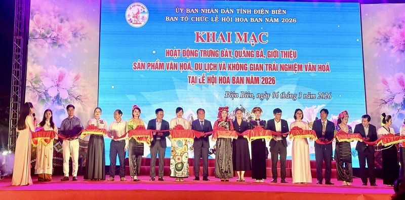 Hội tụ sắc màu văn hóa tại Lễ hội Hoa Ban Điện Biên