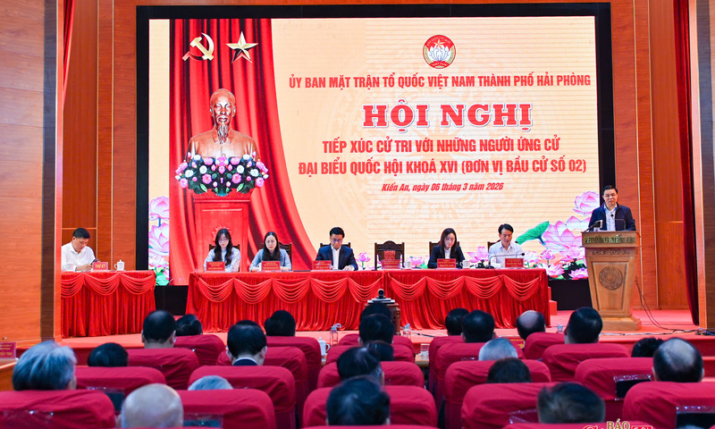  Ứng cử viên đại biểu Quốc hội khóa XVI tiếp xúc cử tri tại Đơn vị bầu cử số 2