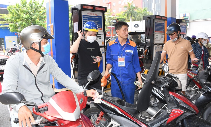 Doanh nghiệp xăng dầu đảm bảo nguồn cung trước biến động thị trường 