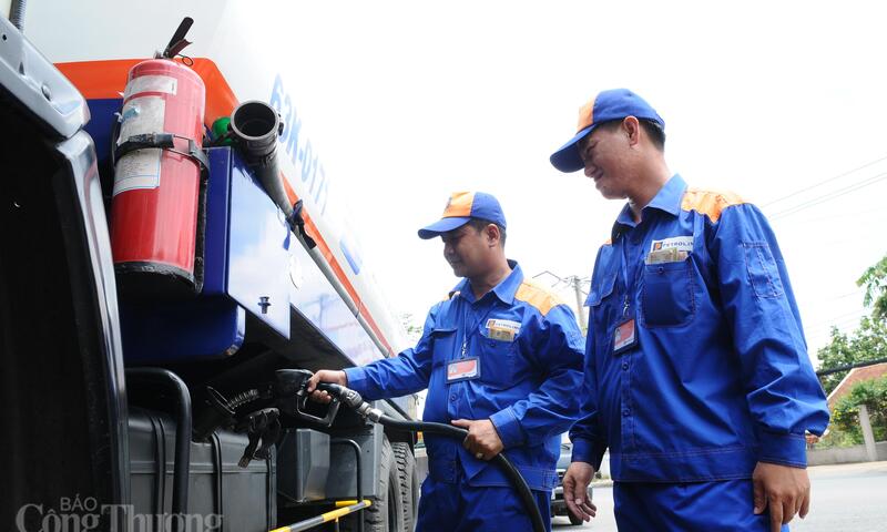 Chính phủ ban hành Nghị định 72 sửa đổi thuế nhập khẩu ưu đãi xăng dầu