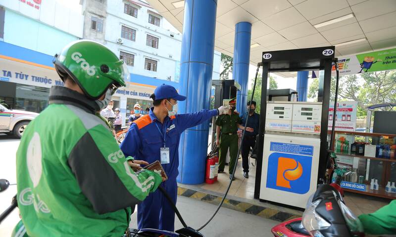 Giá xăng dầu giảm từ 14h ngày 25/3/2026