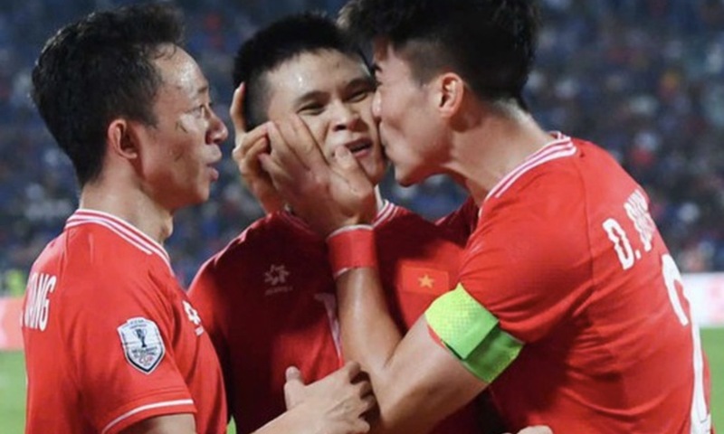 Đội tuyển Việt Nam thắng đậm Bangladesh 3-0, áp đảo toàn diện tại Hàng Đẫy