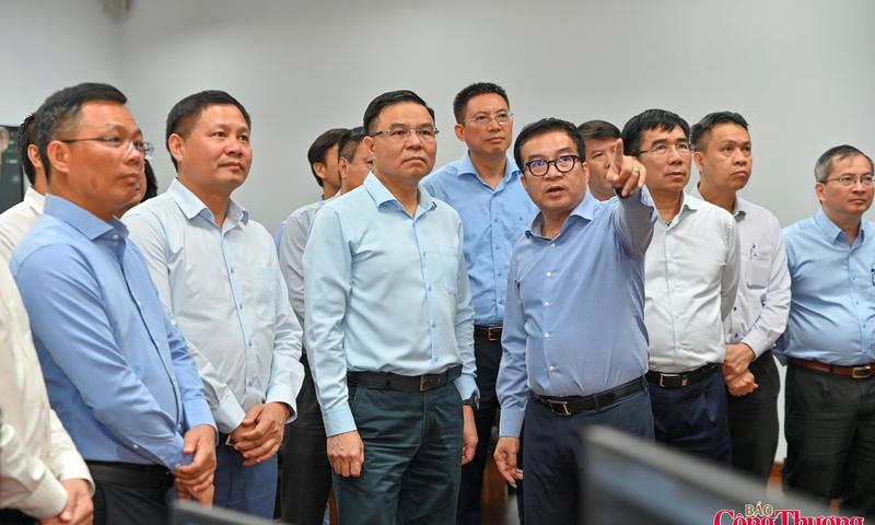 Quyền Bộ trưởng Lê Mạnh Hùng làm việc với Lọc hóa dầu Bình Sơn