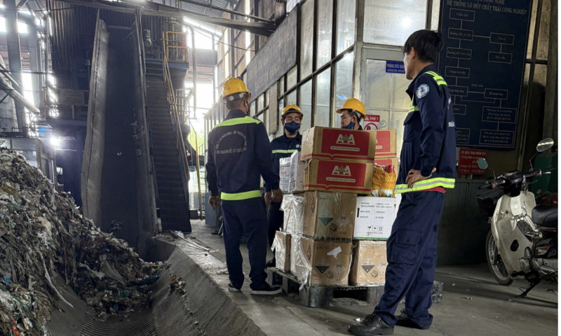 Giám sát tiêu hủy trên 6.000 đơn vị sản phẩm thuốc bảo vệ thực vật nhập lậu