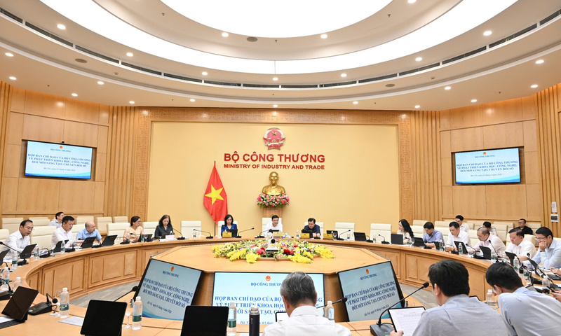 Họp Ban Chỉ đạo của Bộ Công Thương về Phát triển khoa học, công nghệ, đổi mới sáng tạo, chuyển đổi số và Đề án 06
