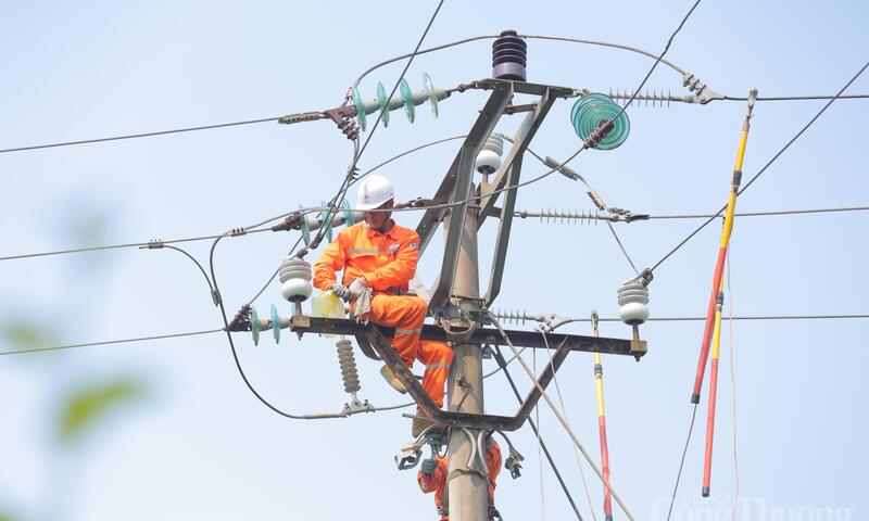 Hà Tĩnh: Đẩy nhanh các dự án lưới điện, giảm áp lực phụ tải mùa nắng nóng