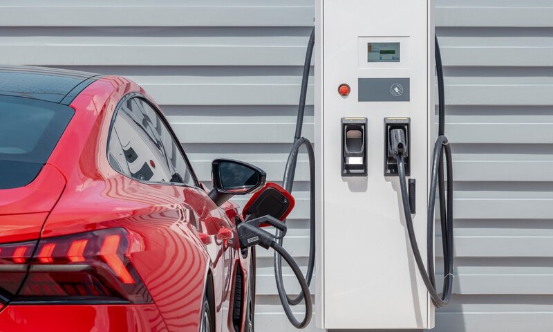 Xe điện - hành trình chuyển đổi năng lượng bền vững