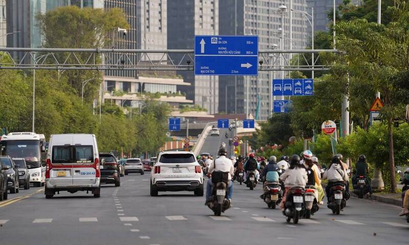 Dự báo thời tiết TP. Hồ Chí Minh 21/4: Nắng nóng duy trì cả ngày