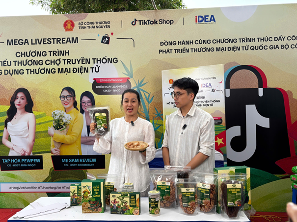 Hỗ trợ tiểu thương tỉnh Thái Nguyên ứng dụng thương mại điện tử