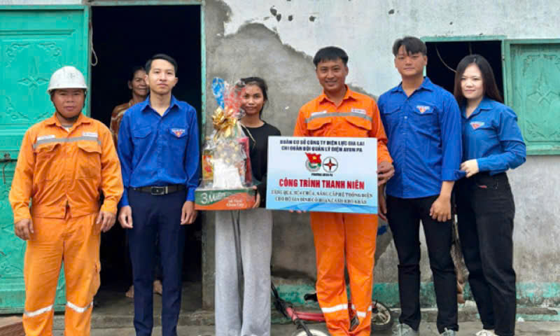 Gia Lai: Tuổi trẻ ngành điện thắp sáng niềm tin nơi buôn làng