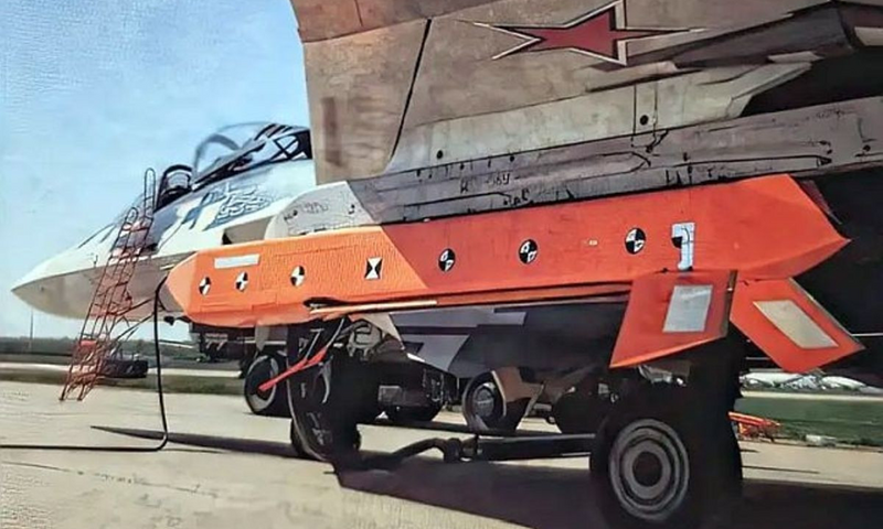 Tiêm kích Su-57 có tên lửa mới, tầm bắn 300 km với đầu đạn 250 kg
