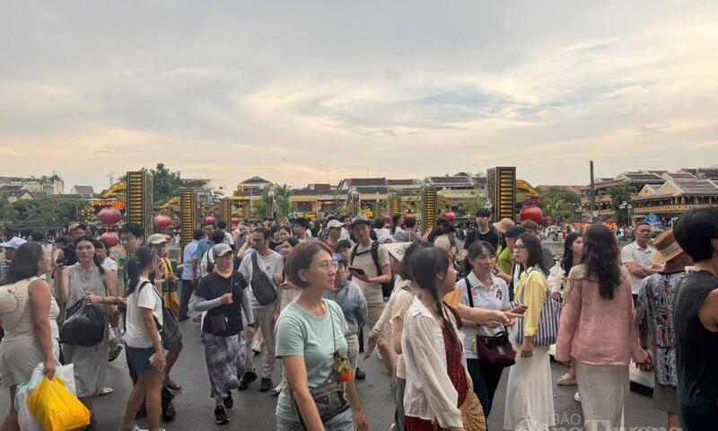 Phục vụ 12 triệu khách, du lịch Việt Nam bội thu trong 2 kỳ nghỉ lễ