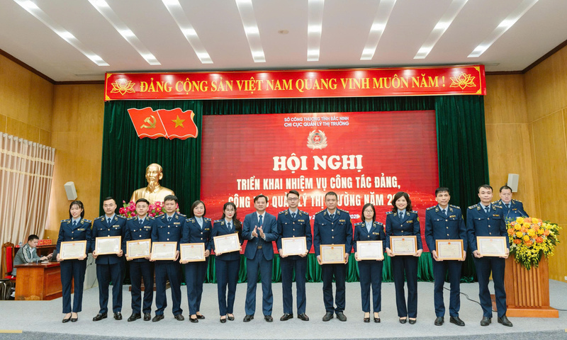 Văn hóa công vụ phải được nhận diện từ từng hành động nhỏ