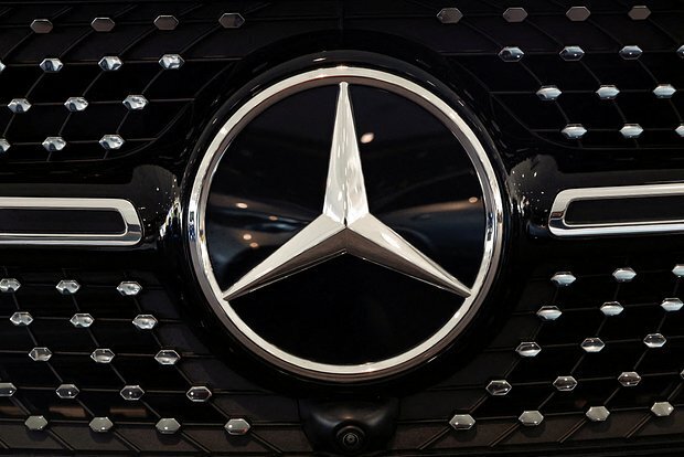 Tin công nghiệp quốc phòng 16/5: Mercedes-Benz sẽ sản xuất vũ khí