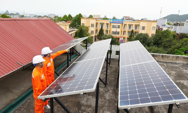Thanh Hóa lan tỏa điện mặt trời mái nhà vì an ninh năng lượng