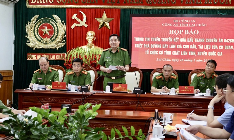 Công an Lai Châu triệt phá đường dây làm gần 10.000 giấy tờ giả