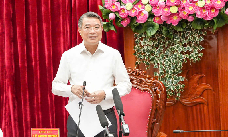 Thủ tướng yêu cầu Vĩnh Long đổi mới tư duy, tạo đột phá tăng trưởng