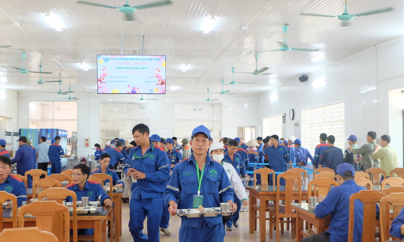 Phú Thọ siết chặt an toàn thực phẩm tại bếp ăn doanh nghiệp