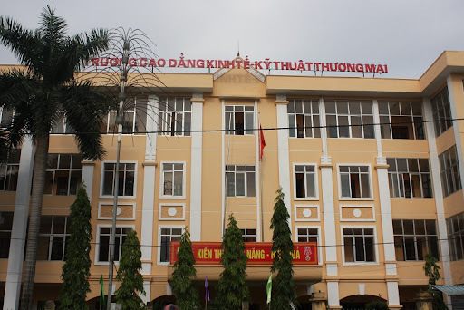 Trường Cao đẳng Kinh tế - Kỹ thuật Thương mại sáp nhập vào Trường Đại học Điện lực
