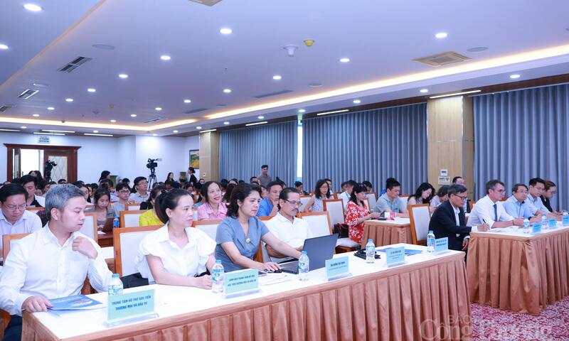 Chùm ảnh: Hội thảo tìm giải pháp giúp doanh nghiệp tham gia chuỗi cung ứng toàn cầu