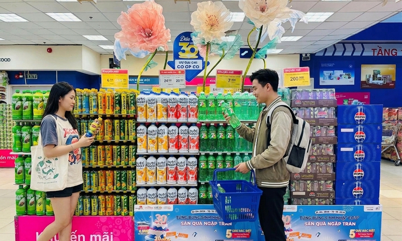 Saigon Co.op khởi động lễ hội mùa hè, giảm giá sâu nhóm hàng giải nhiệt